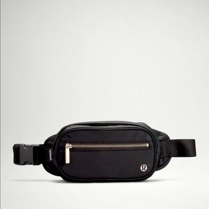 Wanderlust Everywhere Belt Bag NWT